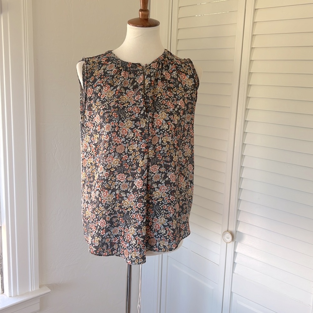 LOFT sleeveless blouse